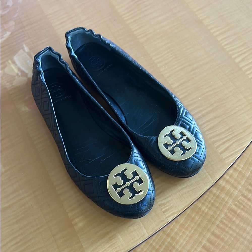 Tory Burch Black Gold Flats Slip-On